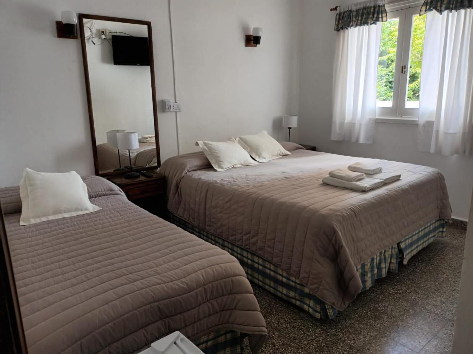 Hosteria Sajonia Villa Gesell Exterior photo